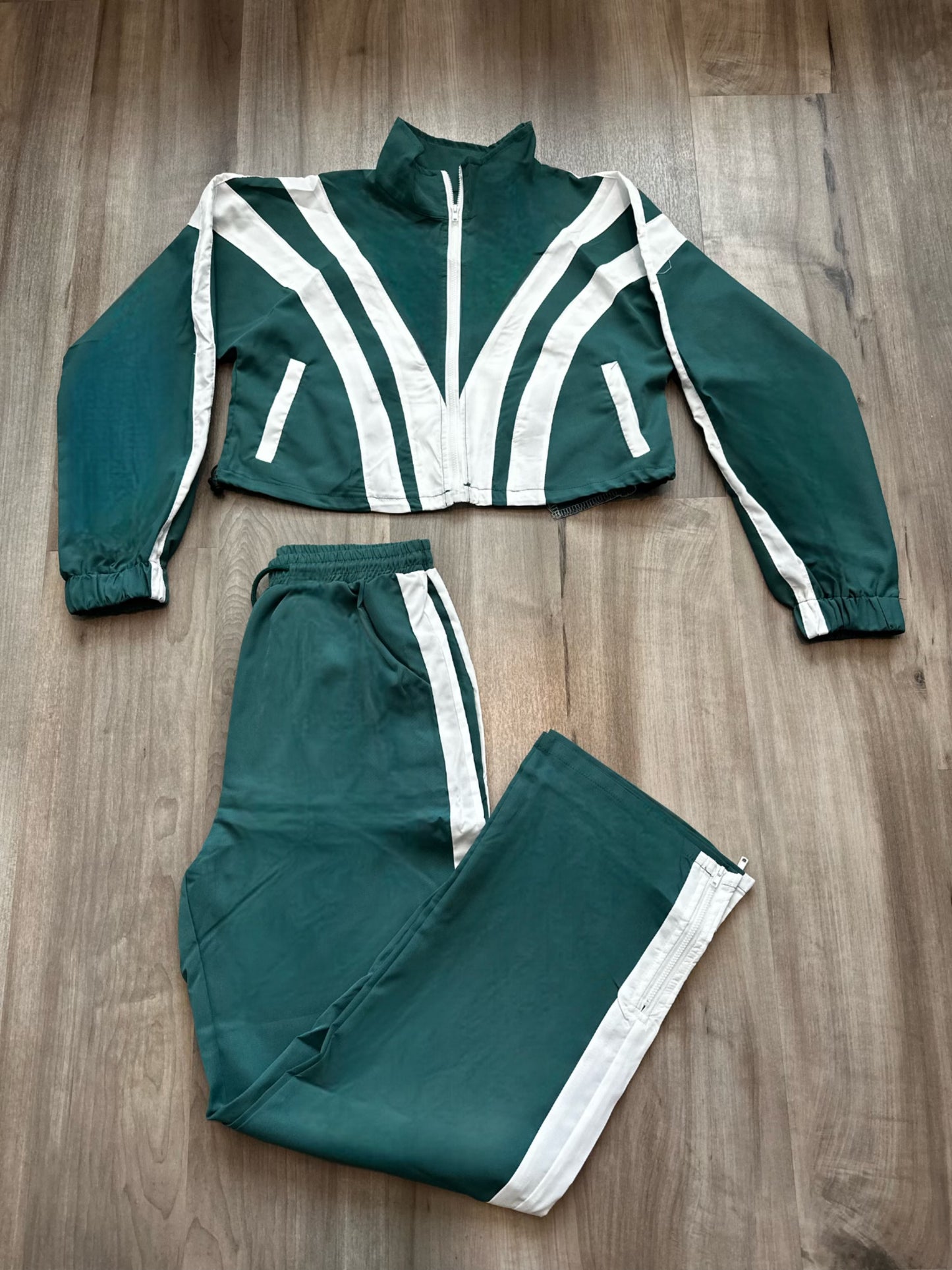 Think Green Tracksuit | Cropped Jacket & Versatile Pants